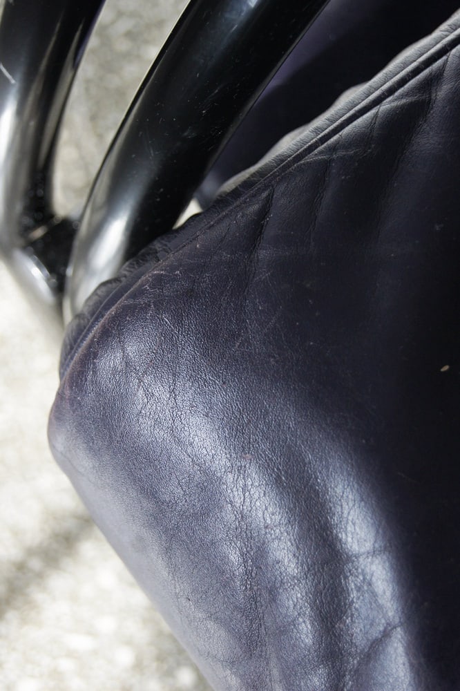 Vintage Italian Lounge Chair in Leather - 12