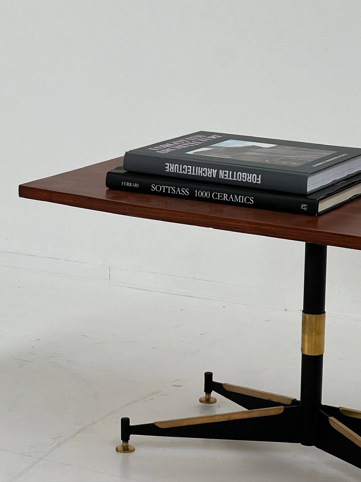 Metal Coffee Table attributed to Ignazio Gardella - 4