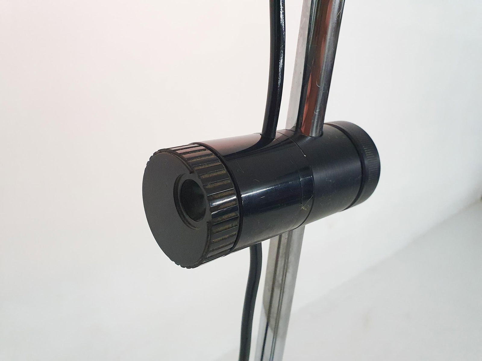 White Metal Floor Lamp, Italy, 1980s - 12