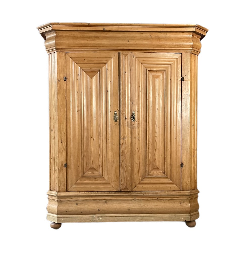 18th Century Frankfurter Wave Cabinet in Pine (1 of 10)