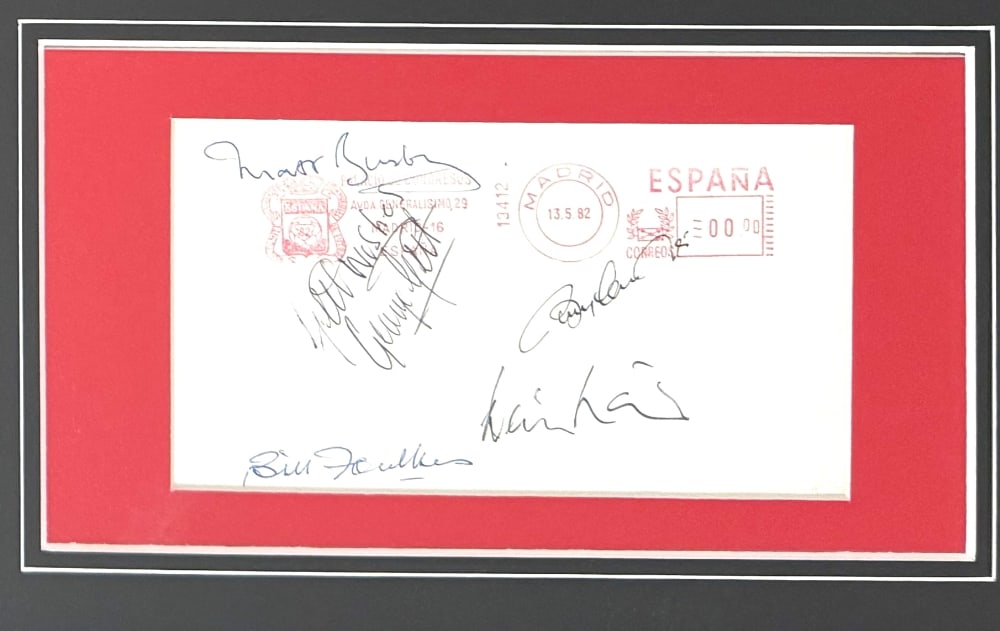 Manchester United; George Best, Matt Busby, Dennis Law, B. Charlton, Foulkes, Hand Signed & - 2