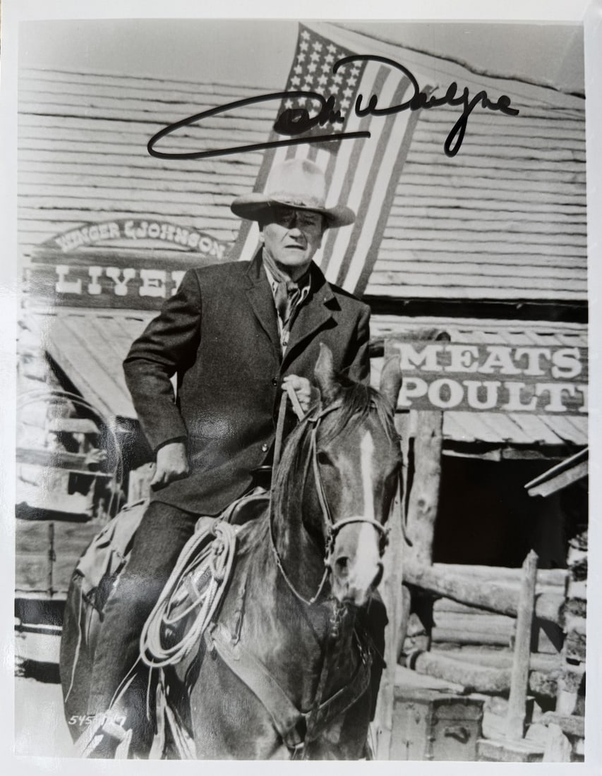 John Wayne Hand Signed Black And White Film Photo 25cm x 20cm (1 of 1)