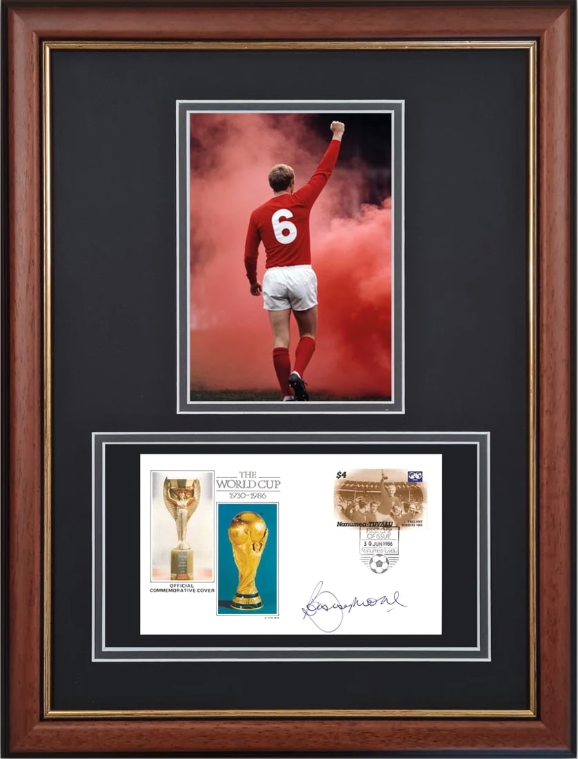Bobby Moore Hand Signed Official World Cup Commemorative FDC First Day Cover Postmarked 30th June: Bobby Moore Hand Signed Official World Cup Commemorative FDC First Day Cover Postmarked 30th June 1986 Certificate of Authenticity available on request