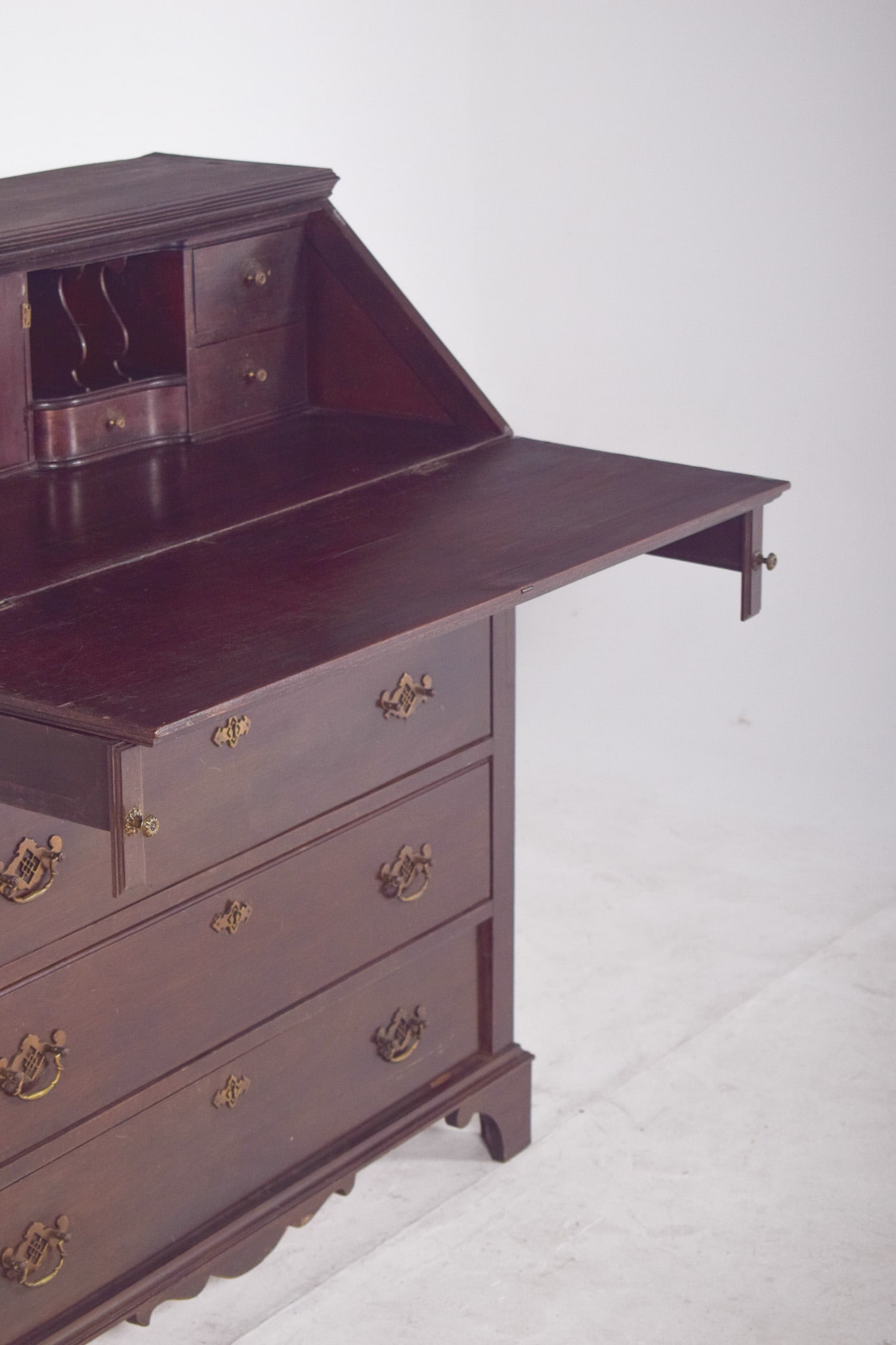 Antique Portuguese Paper Chest of Drawers in Dark Wood - 8