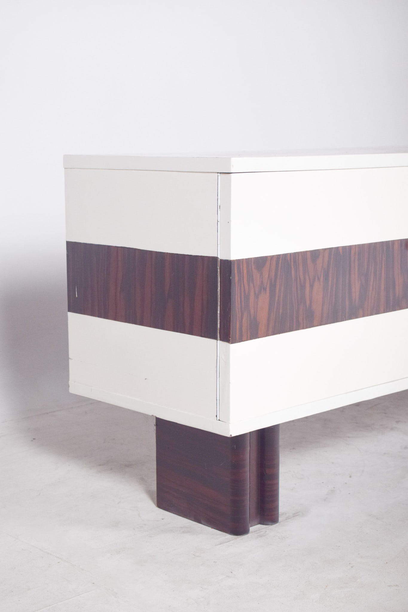 Vintage Portuguese Sideboard in Painted White, 1920 - 3