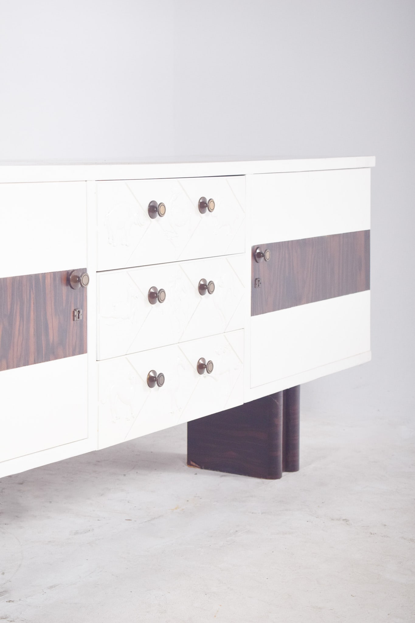 Vintage Portuguese Sideboard in Painted White, 1920 - 4