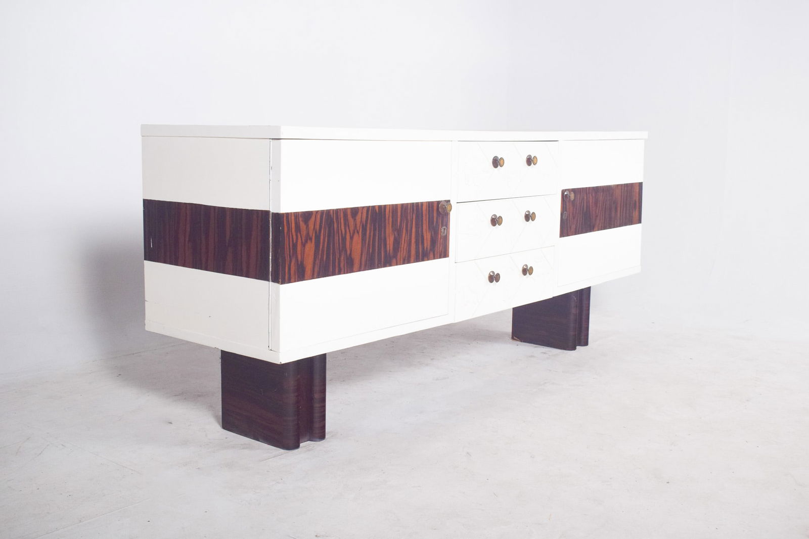 Vintage Portuguese Sideboard in Painted White, 1920 - 5