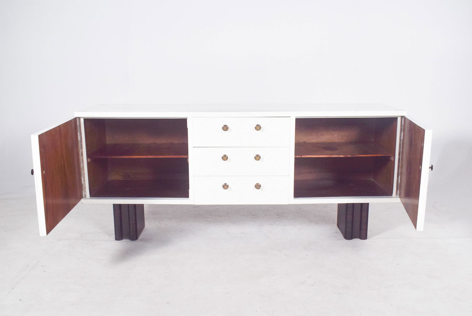 Vintage Portuguese Sideboard in Painted White, 1920 - 9