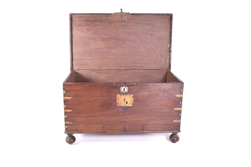 Antique Trunk in Sucupira with Original Metals, 1890s - 7