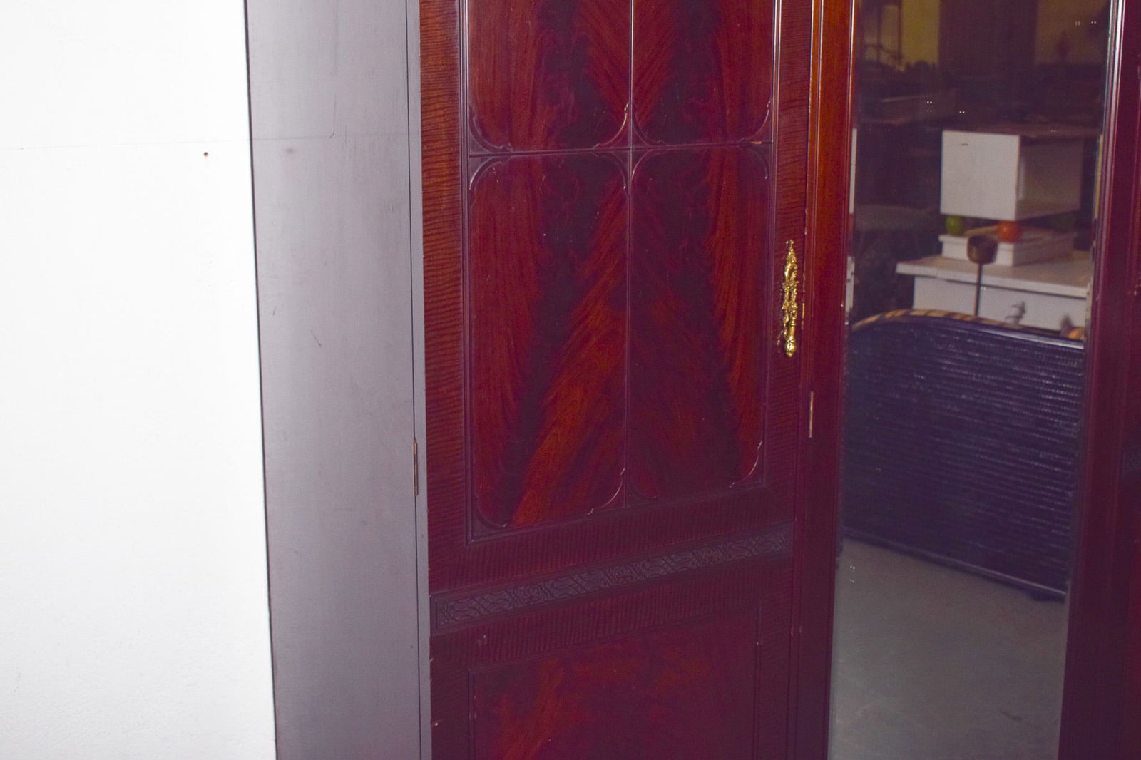 English Mahogany Wardrobe with Mirror, 1910 - 6