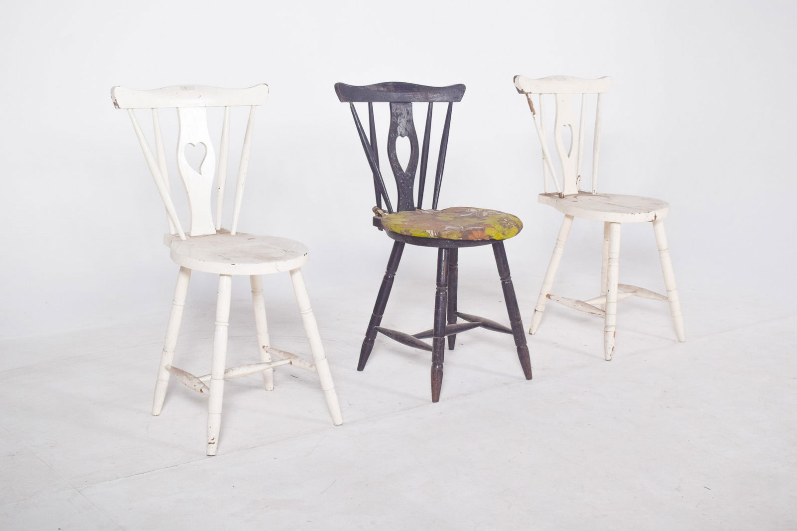 Portuguese Three Chairs with Codtail Backs, Set of 3 - 3