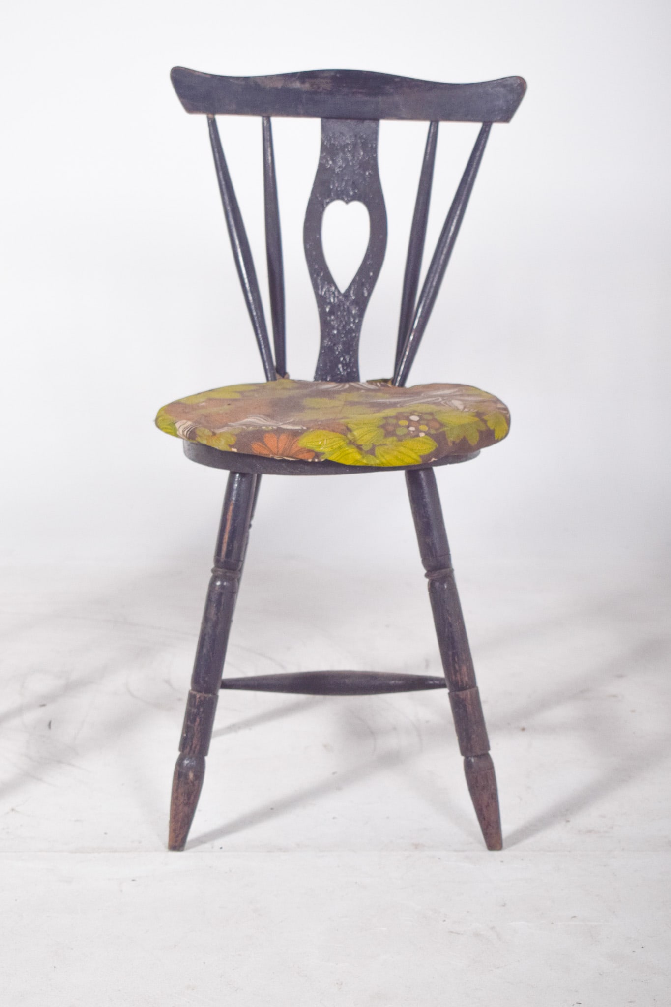 Portuguese Three Chairs with Codtail Backs, Set of 3 - 8