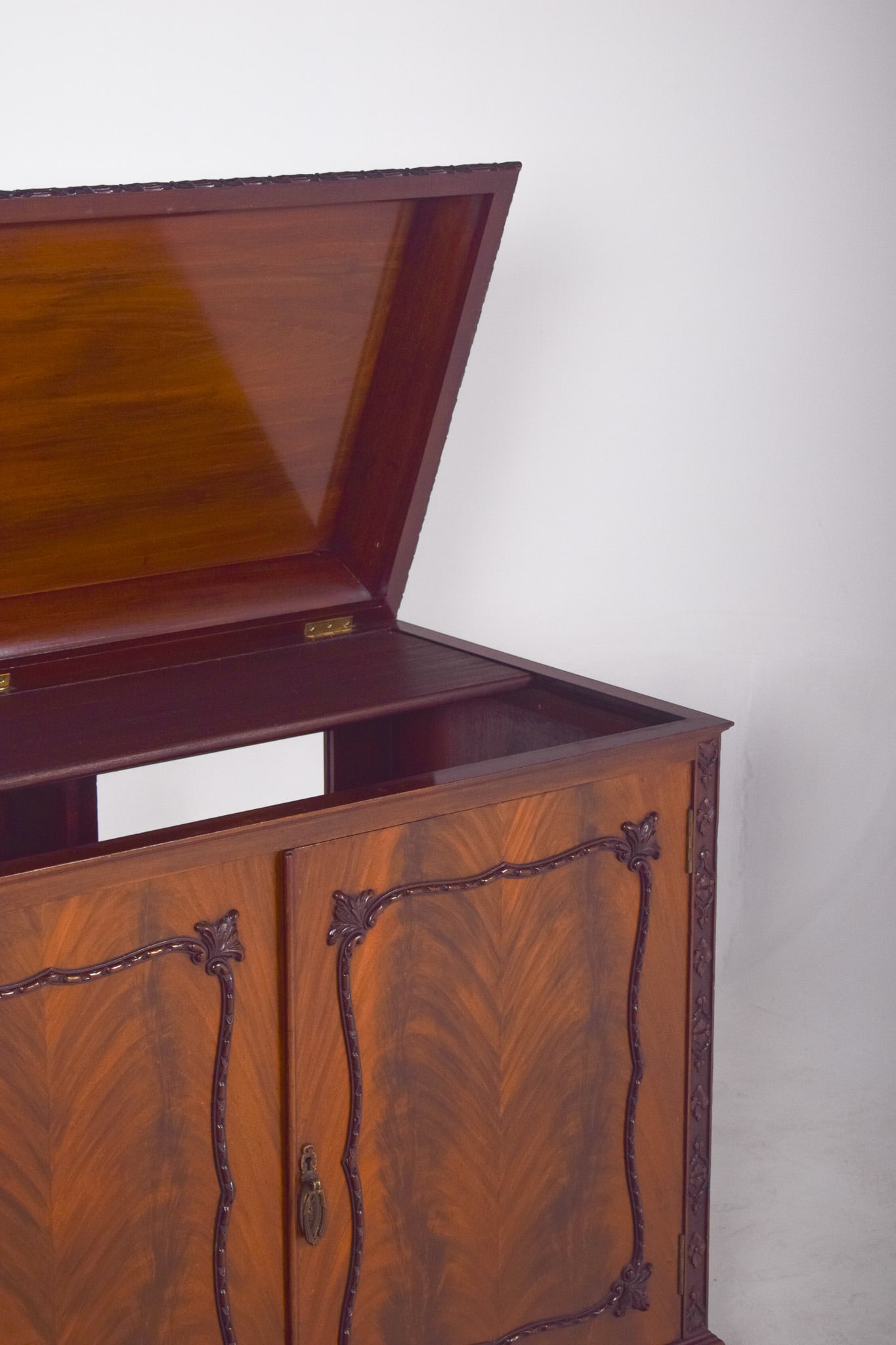 Antique English Sideboard with Bar - 6