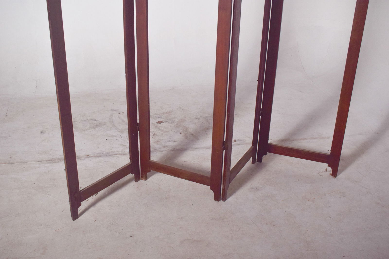 Art Deco Portuguese Wooden Folding Screen Frame, 1930 - 5