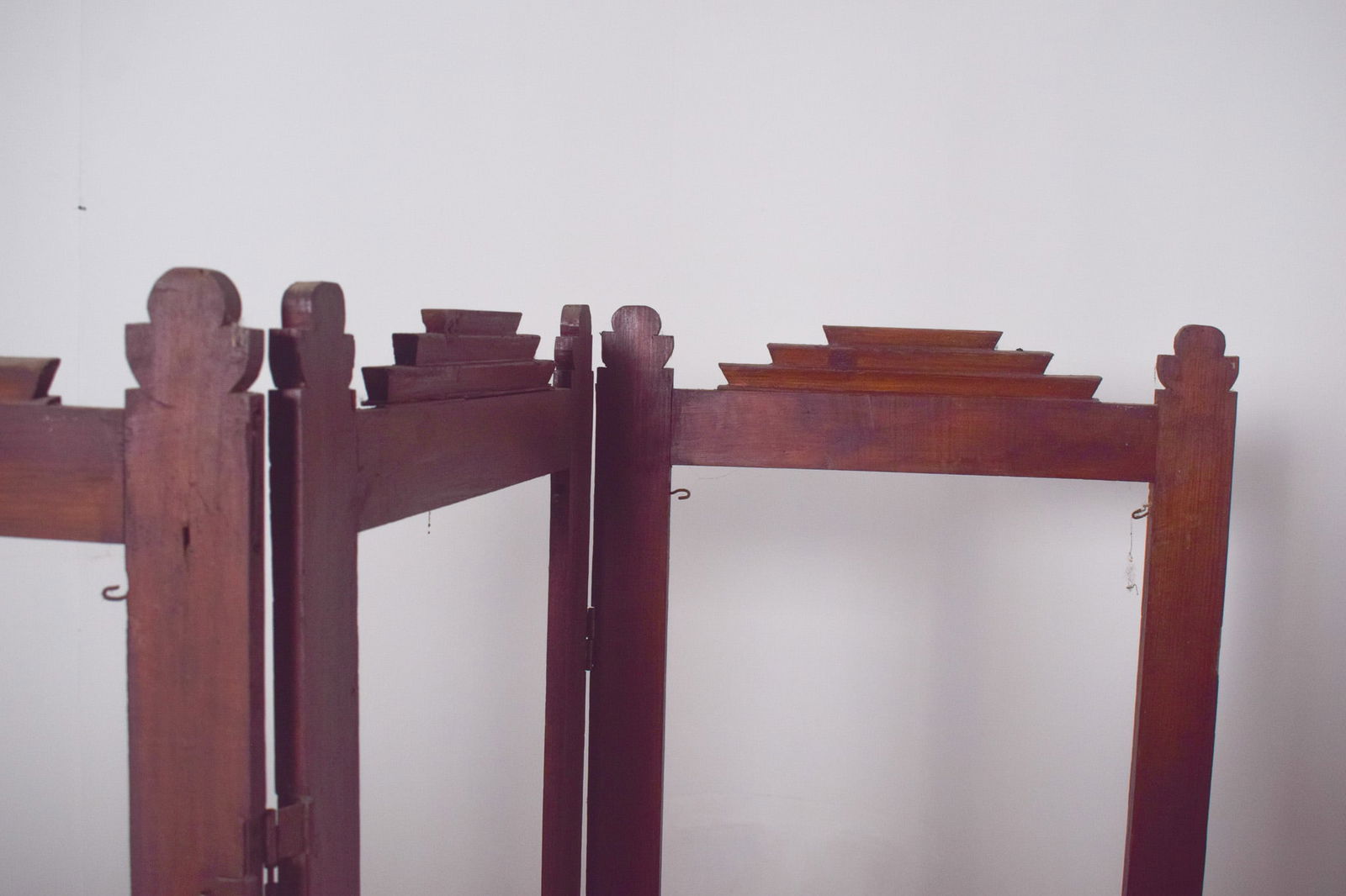 Art Deco Portuguese Wooden Folding Screen Frame, 1930 - 8