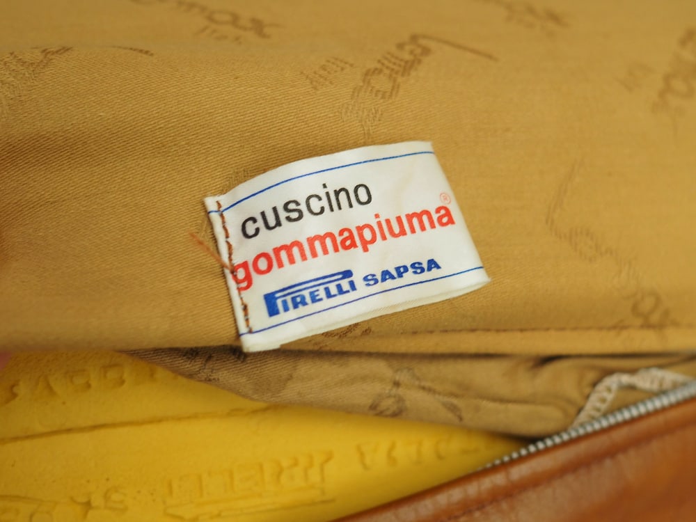 Italian Red Leather Sofa, Italy, 1970s - 13