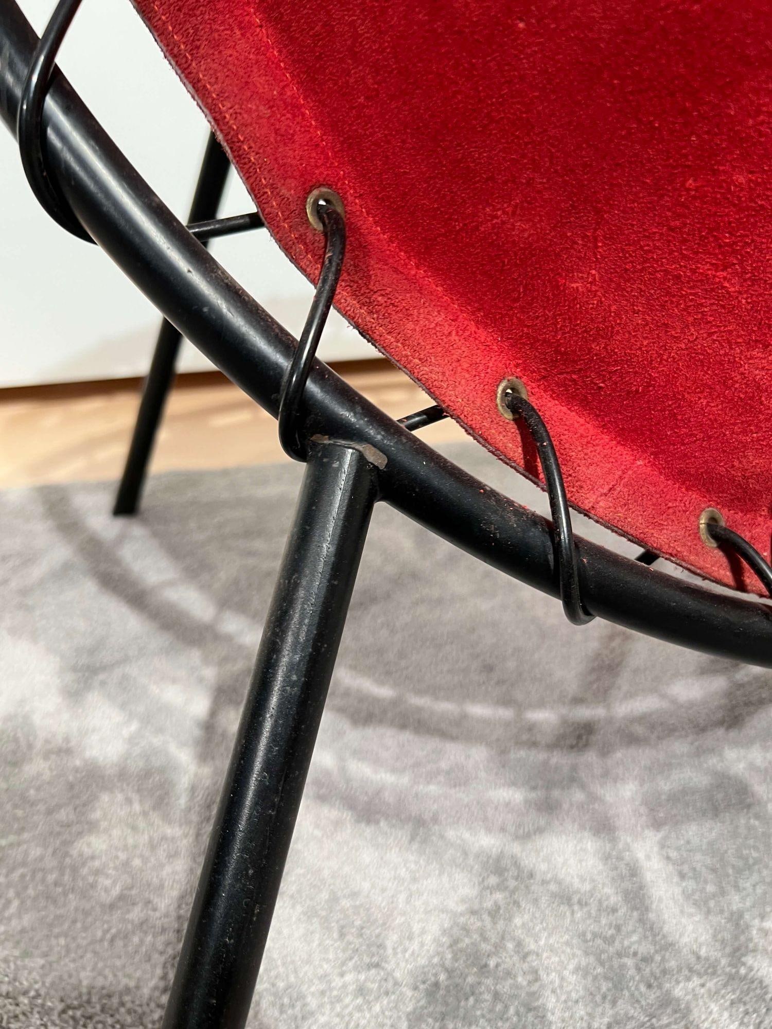 Balloon Lounge Chair in Red Suede & Metal by Hans Olsen - 16