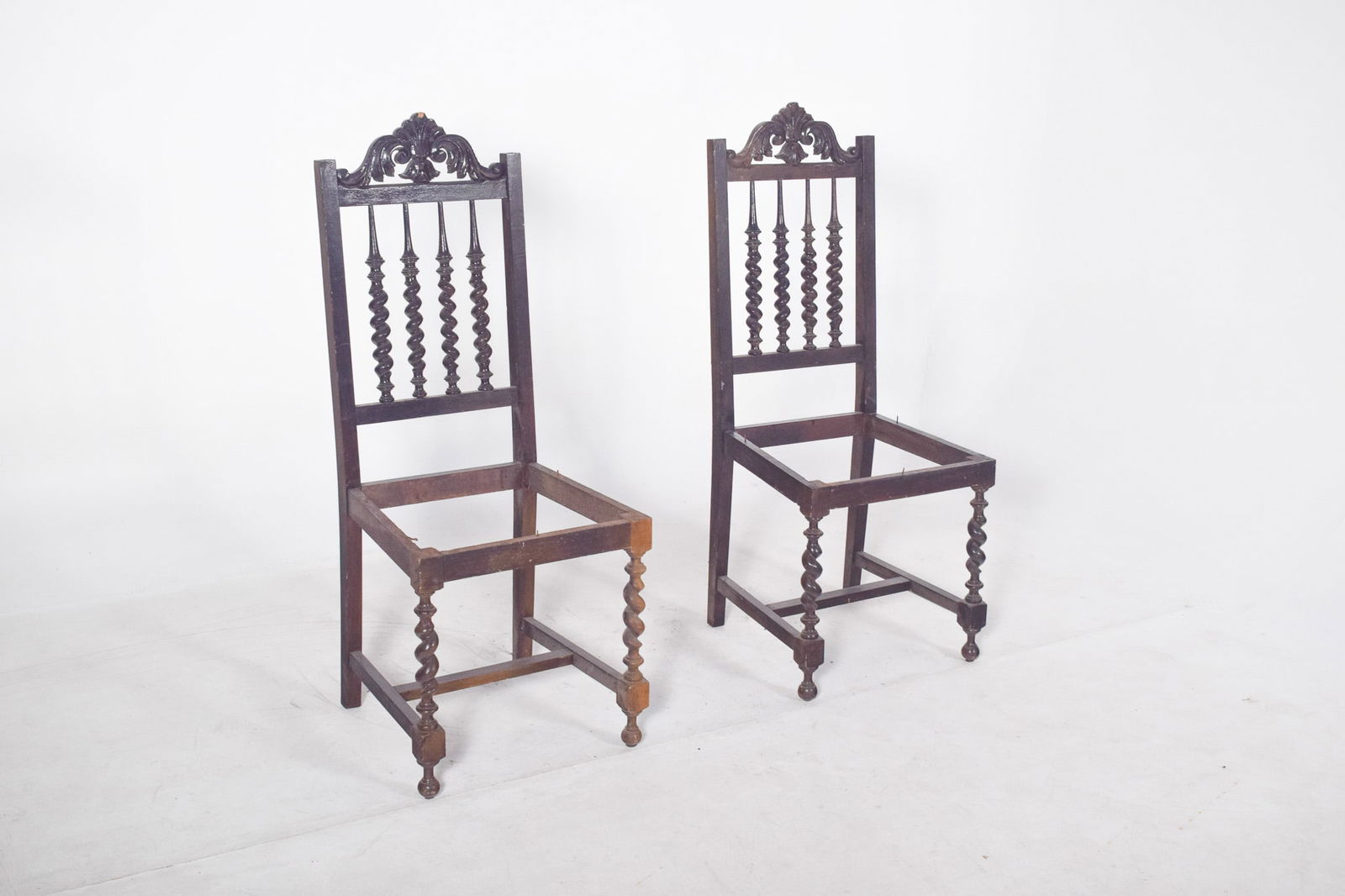 19th Century Turned Dining Chairs, Set of 2 - 2
