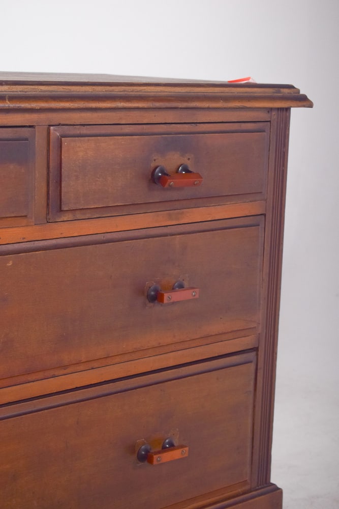 Vintage Art Deco English Chest of Drawers, 1920 - 2