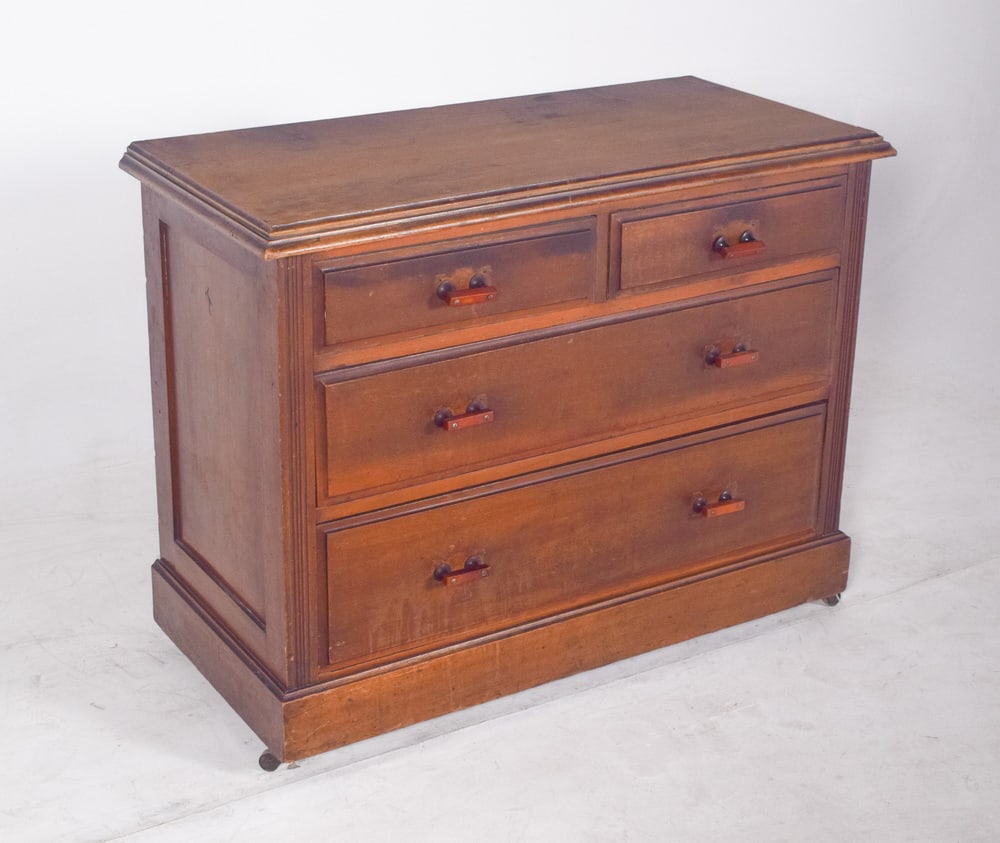 Vintage Art Deco English Chest of Drawers, 1920 - 9