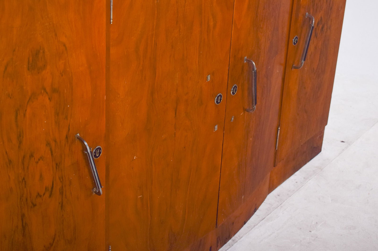 Vintage Portuguese Sideboard in Walnut, 1920 - 11