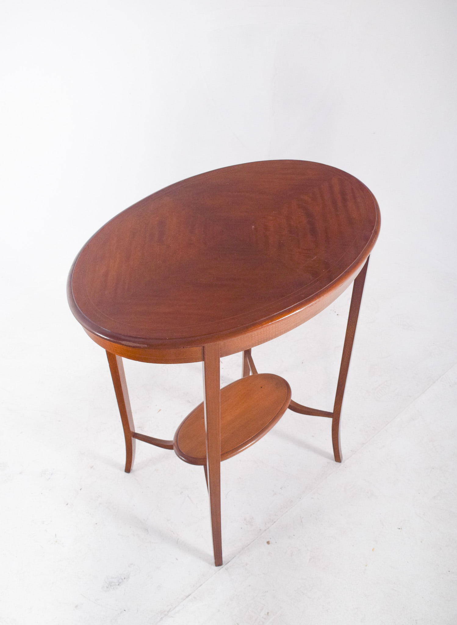 English Oval Coffee Table with Curved Legs, 1920s - 8