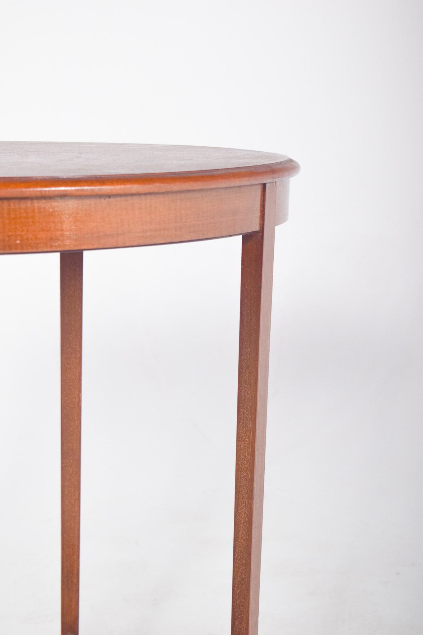 English Oval Coffee Table with Curved Legs, 1920s - 9