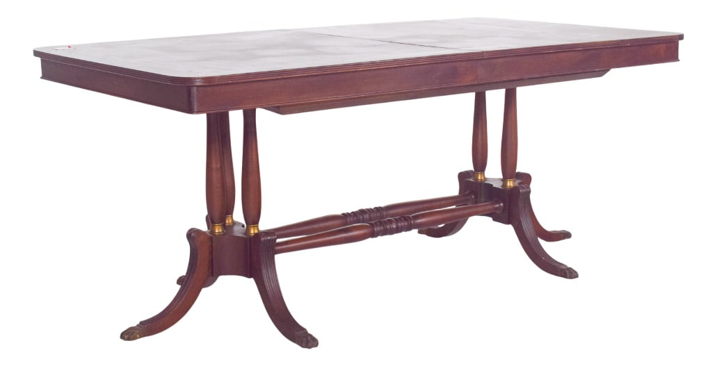 European Rectangular Extendable Dining Table, 1900s: Rectangular extendable dining table. Classically inspired, it has a robust structure and elegant lines. The rectangular top has gently rounded corners and is divided in the centre to allow extensions