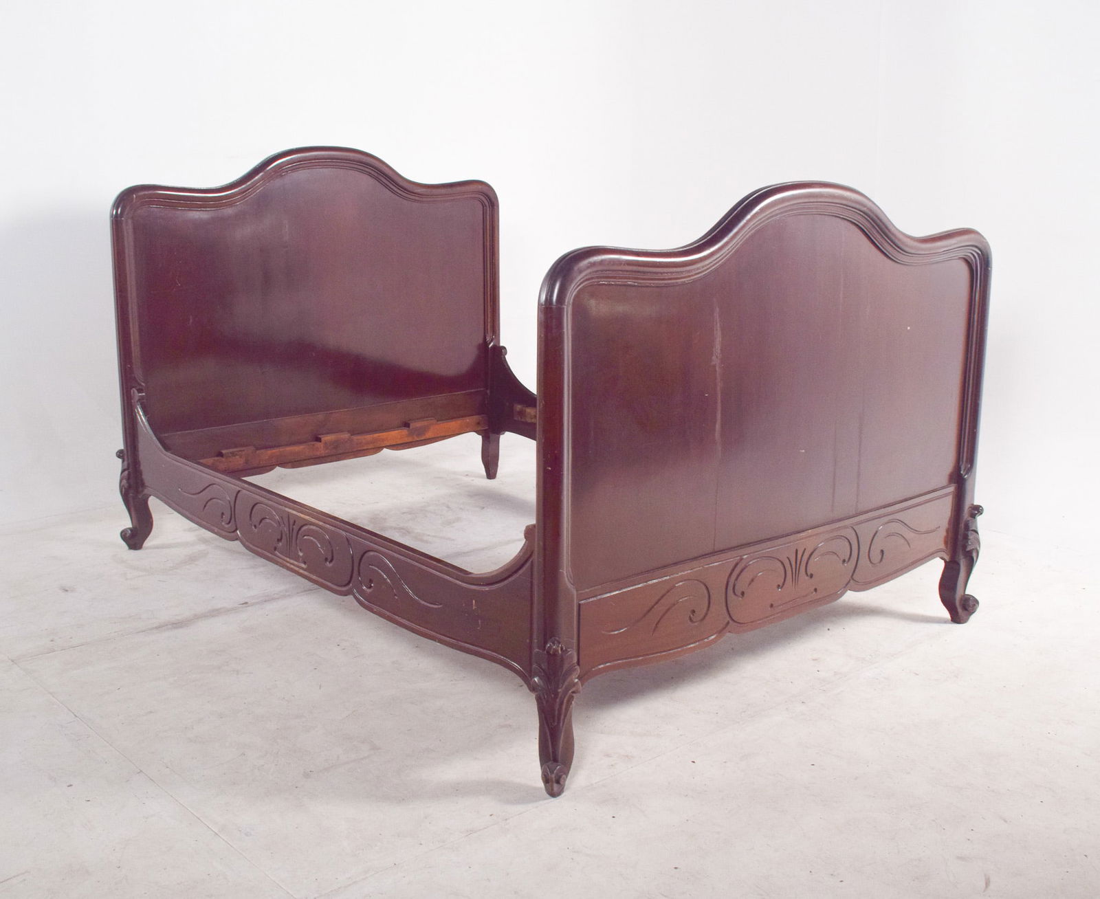 Louis XV French Bed in Mahogany, 1890 - 2