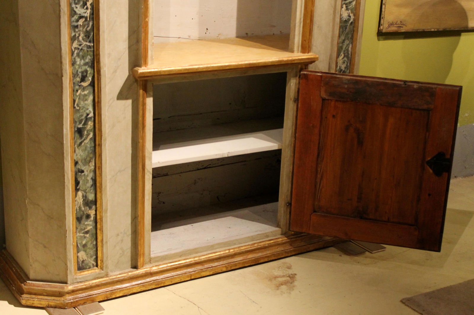 Faux Marble Lacquer and Giltwood Open Shelves, Set of 2 - 13