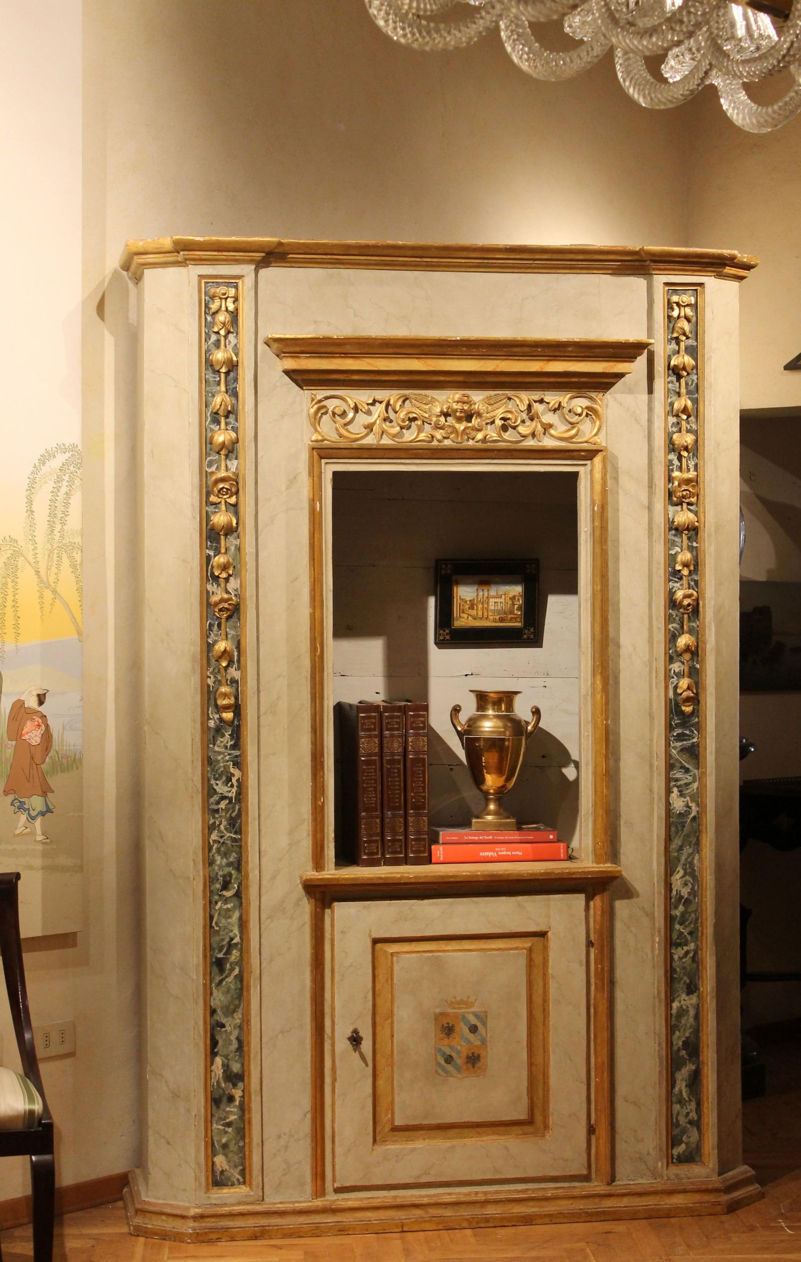 Faux Marble Lacquer and Giltwood Open Shelves, Set of 2 - 2