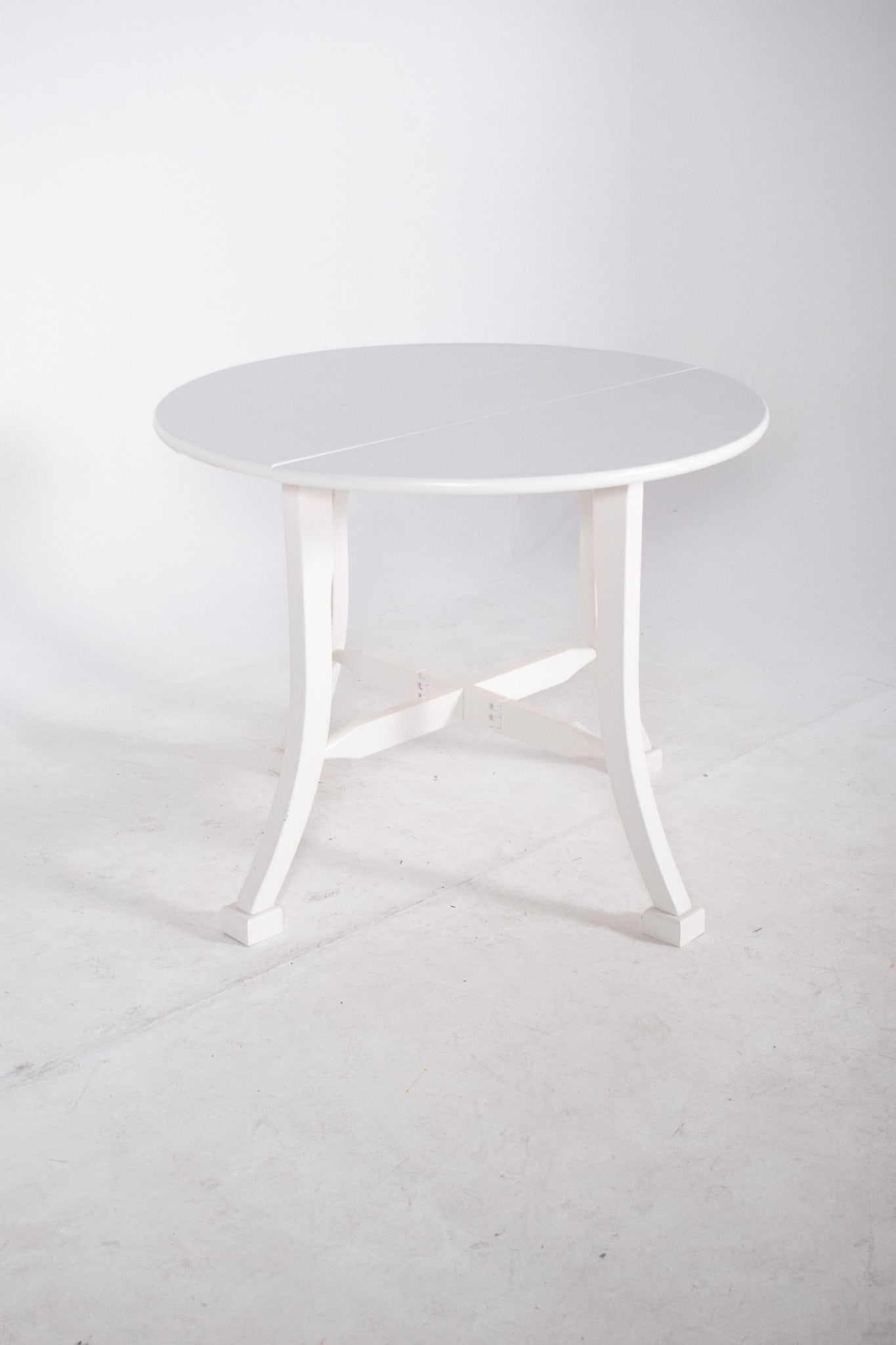 Portuguese White Painted Flap Table, 1920s - 7