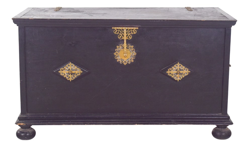 Antique Portuguese Chest with Tray, 1890s (1 of 13)