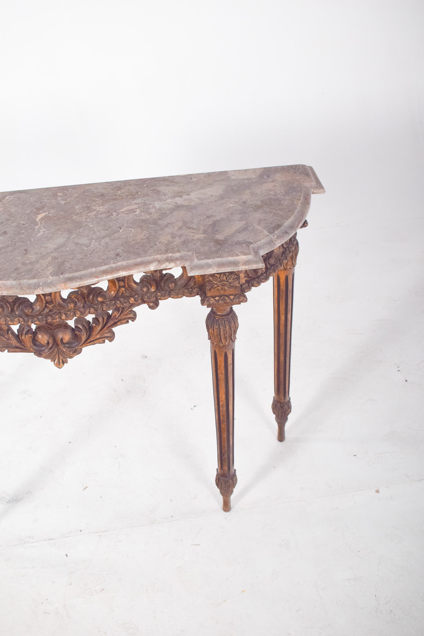 Portuguese Gilded Carving Side Table with Marble Top - 9