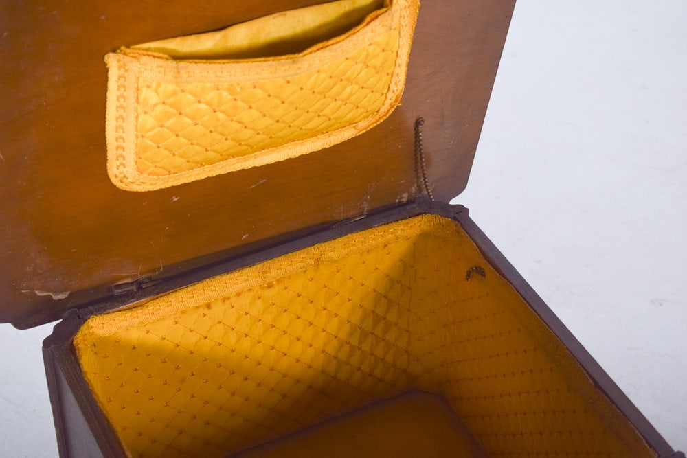 English Sewing Table in Wood, 1890s - 8