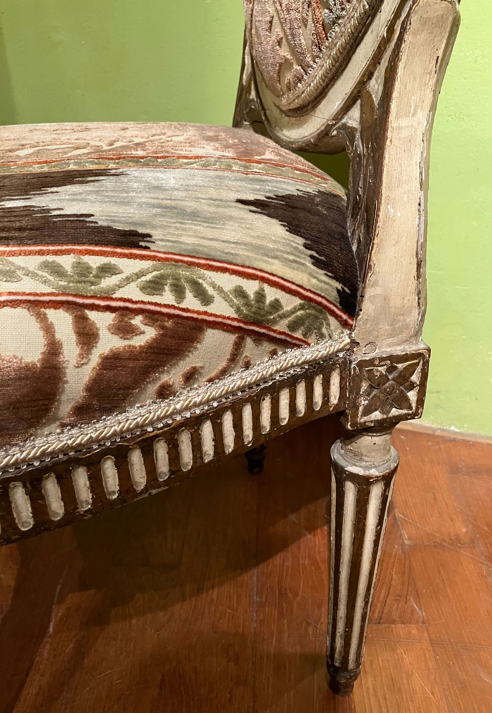 Chairs in Lacquer and Ikat Damask Upholstery, Set of 2 - 11