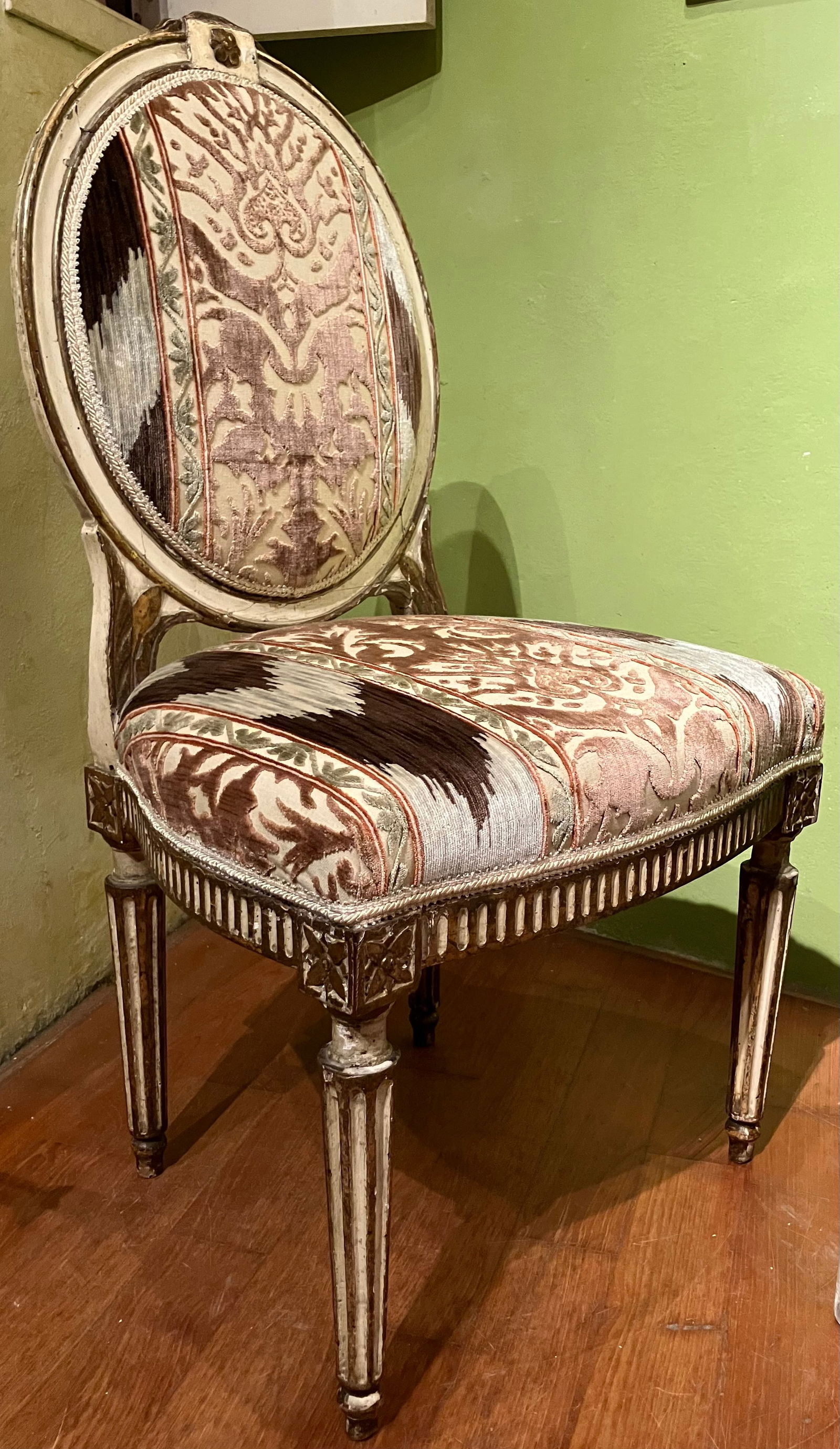 Chairs in Lacquer and Ikat Damask Upholstery, Set of 2 - 5