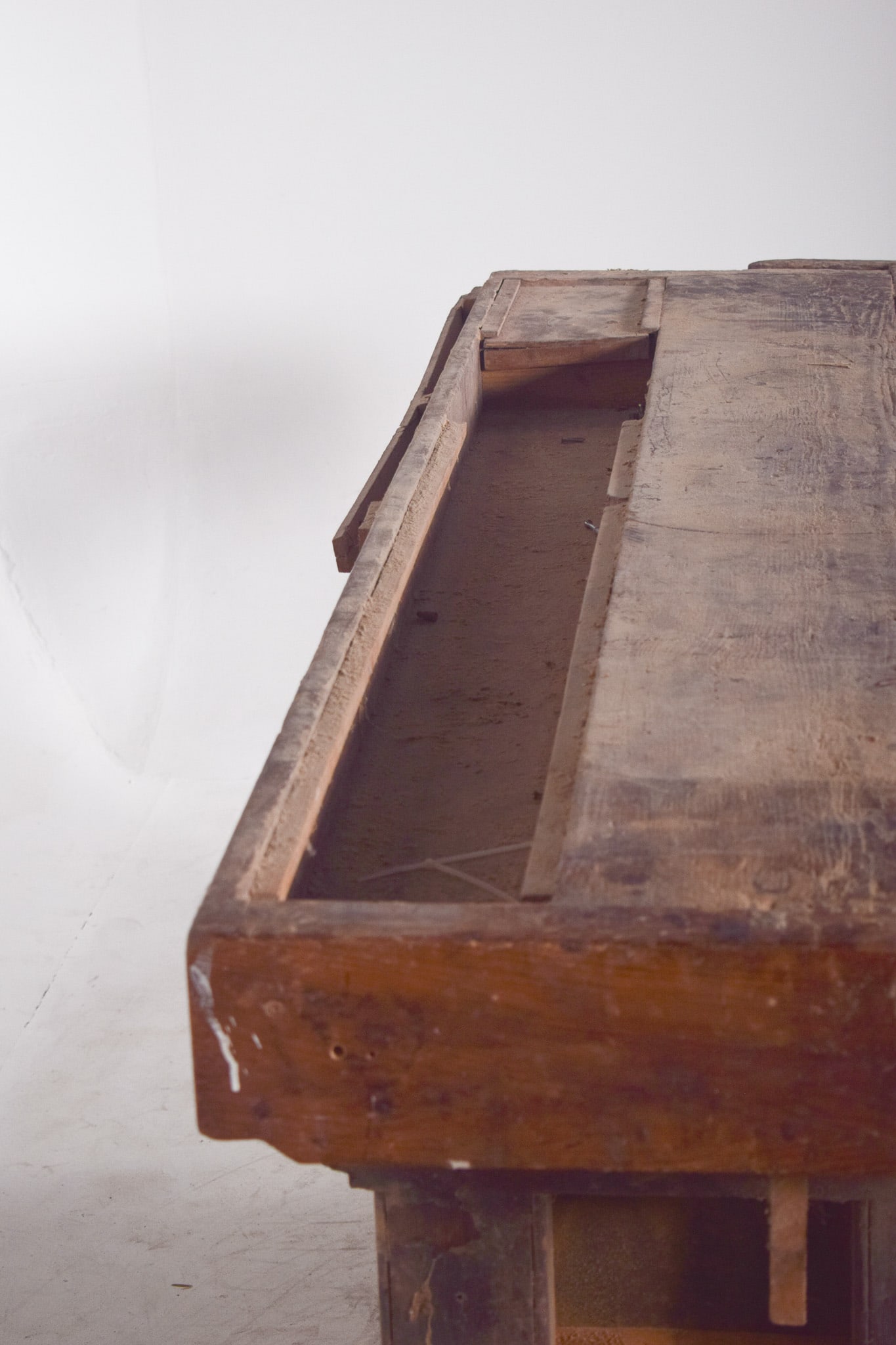 Portuguese Woodworkers Workbench, 1950s - 8
