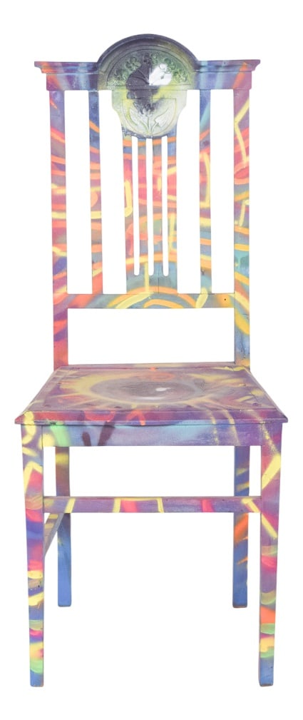 Portuguese Painted Chair by Francisco Camilo, 1950s: Painted dining chair with eye. With a vertical backrest decorated with a carved medallion, transformed by a contemporary artistic intervention that subverts its original sobriety. The piece has been