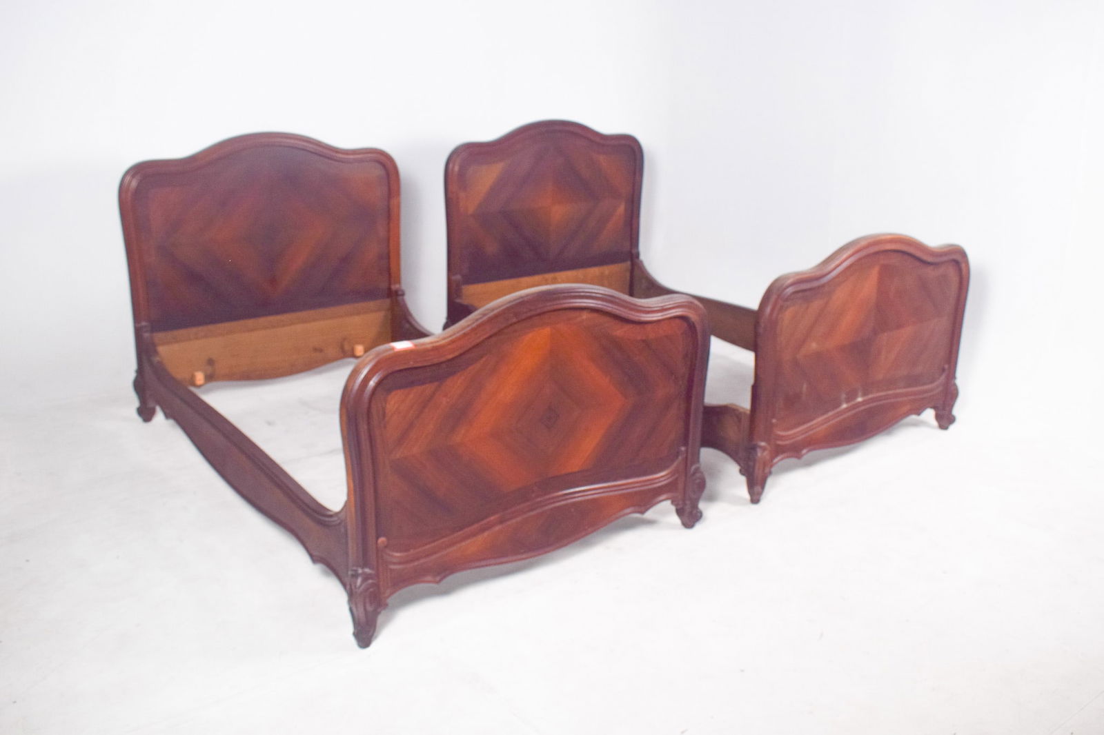 Louis XV Rosewood Veneered Single Beds, 1890, Set of 2 - 2