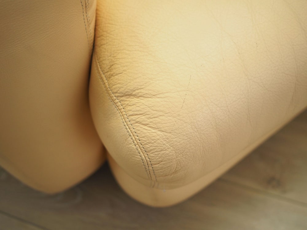 Italian Leather Sofa, 1960s - 18