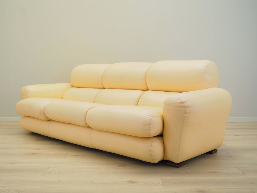 Italian Leather Sofa, 1960s - 3