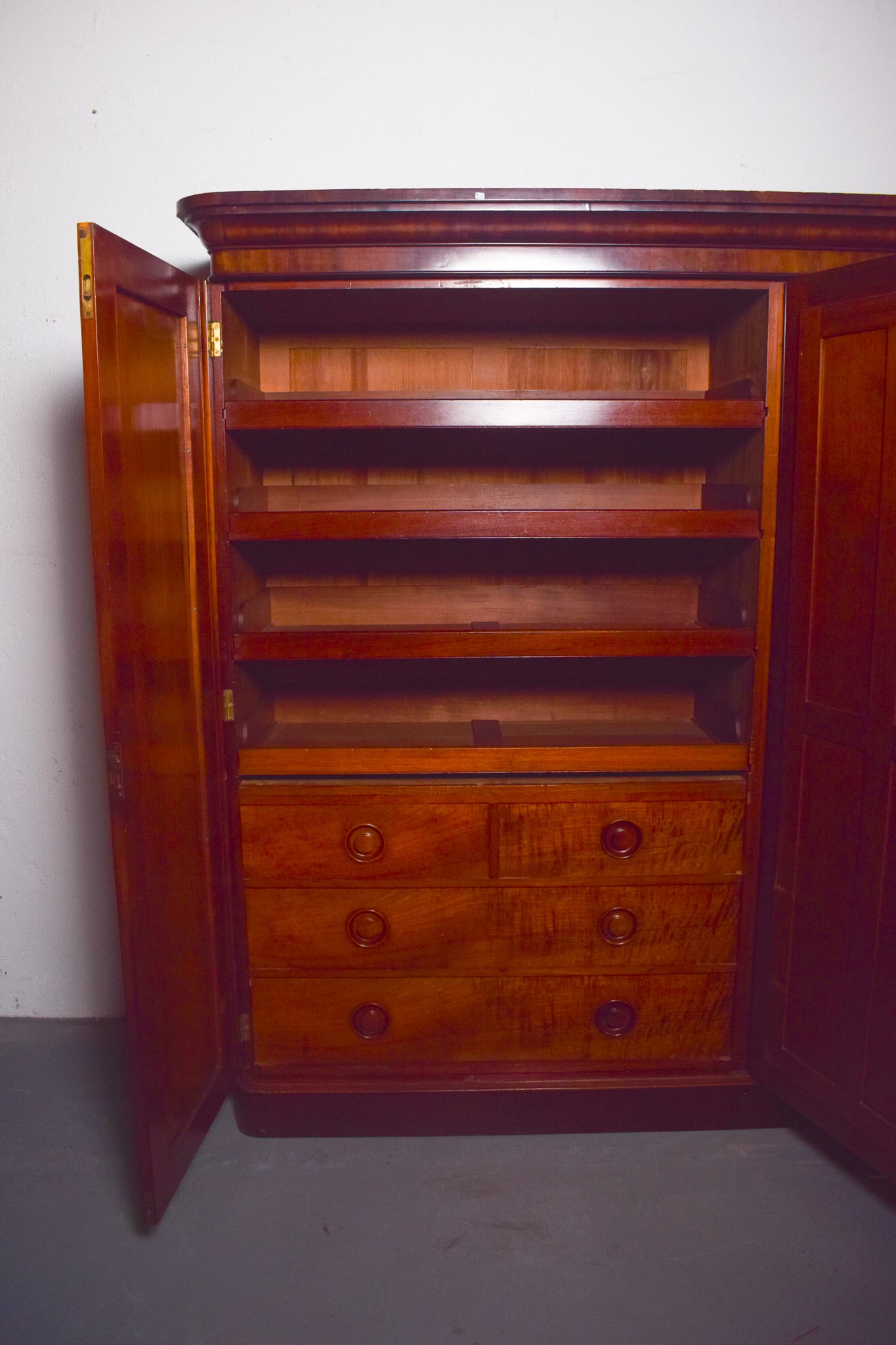Antique English Three-Door Wardrobe with Mirror, 1910 - 4