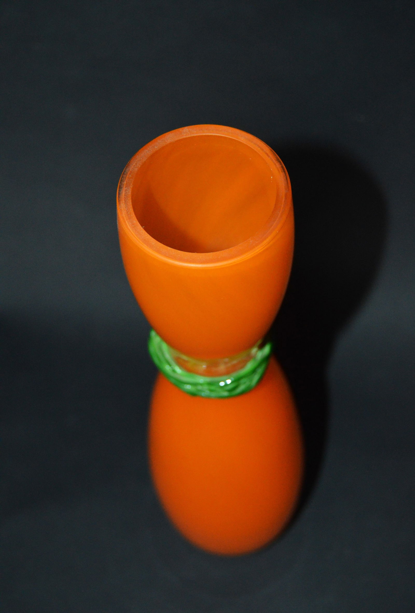 Hourglass Glass Vase attributed to Rony Plesl, 1990s - 4