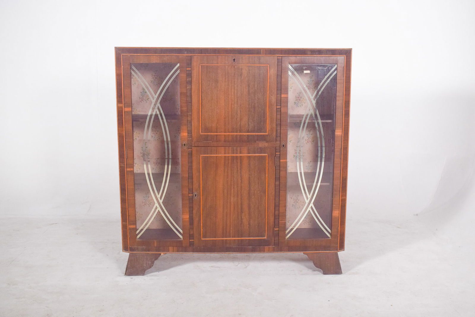 Mid-Century Modern Portuguese Display Cabinet, 1960 - 2