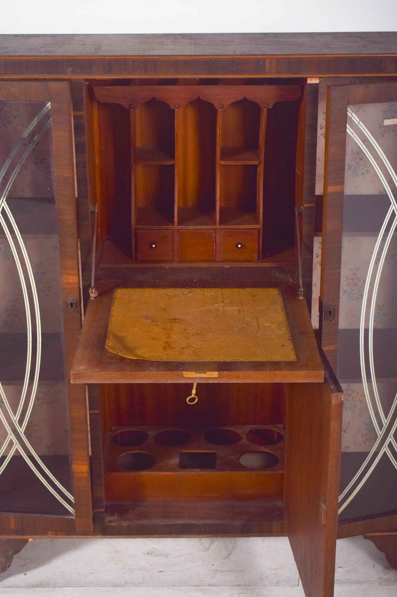 Mid-Century Modern Portuguese Display Cabinet, 1960 - 7