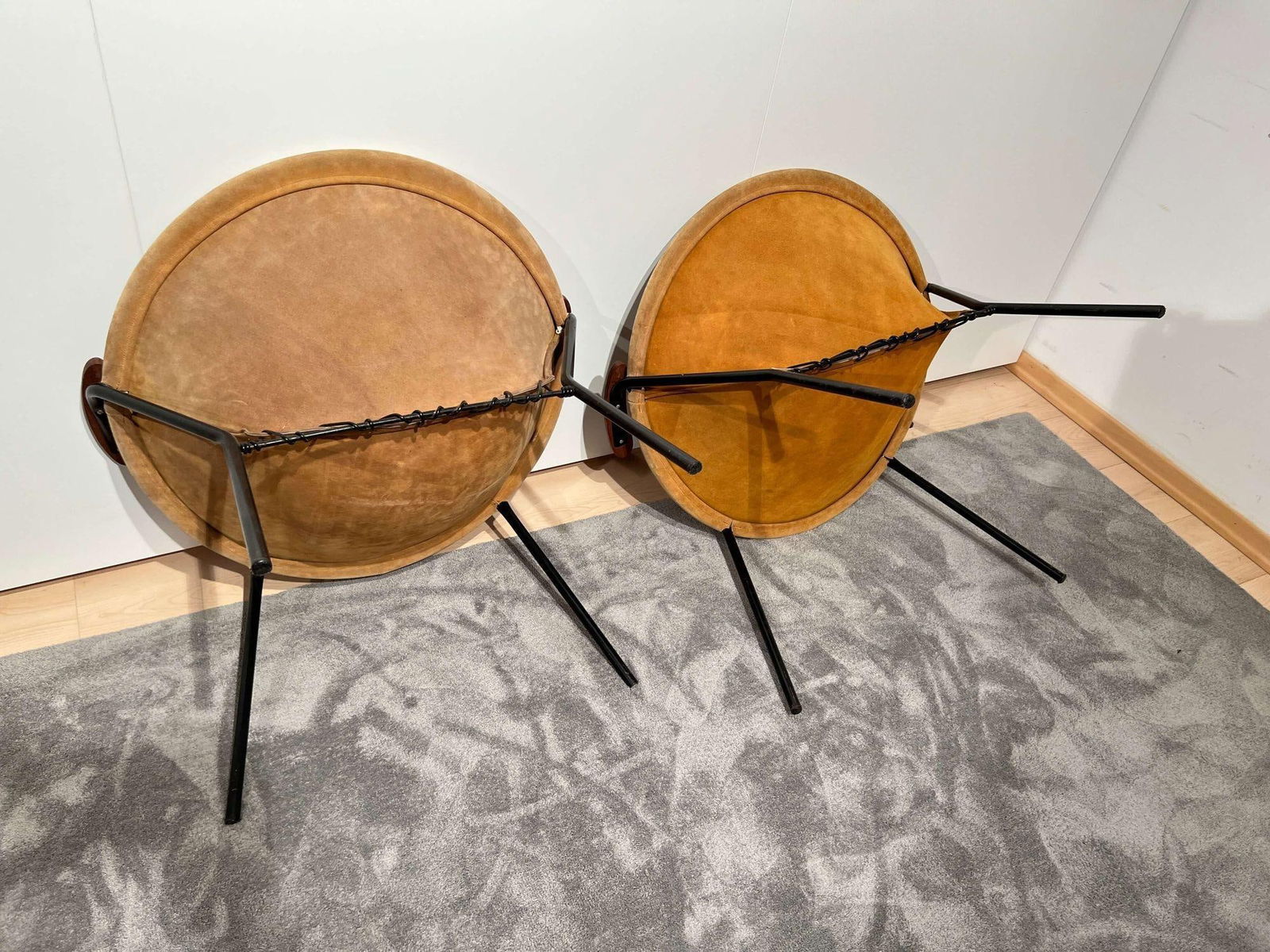 Set of Suede Balloon Chairs attributed to Hans Olsen - 15