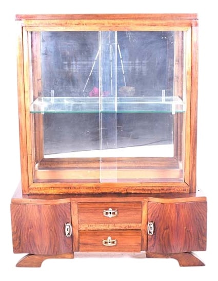 Art Deco Showcase in Walnut, 1930s: Beautiful art deco showcase supported on a walnut base with two doors and two drawers in the center. The upper part is made of glass with a wooden structure. Beautiful work from the Art Deco period
