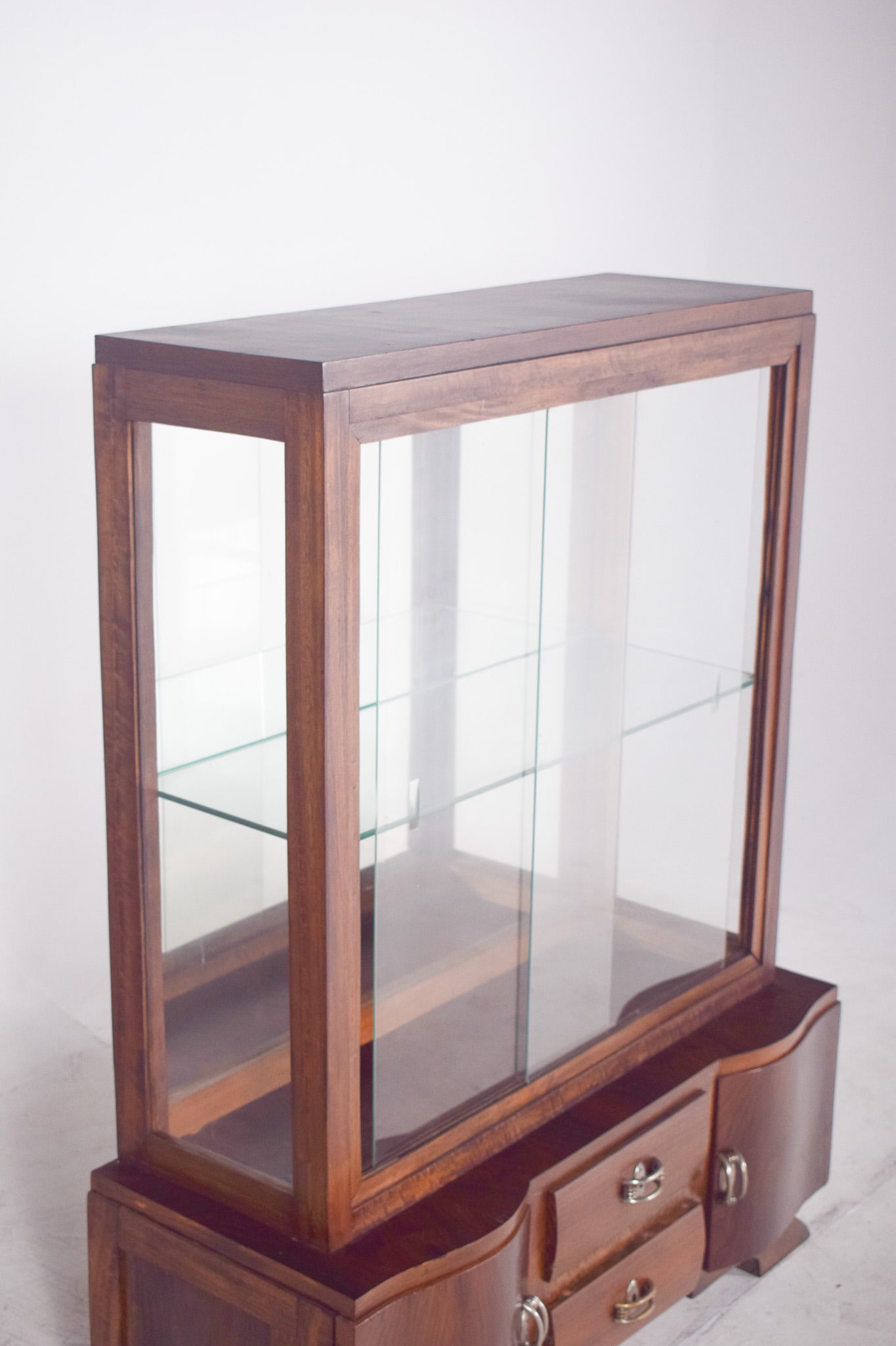 Art Deco Showcase in Walnut, 1930s - 4