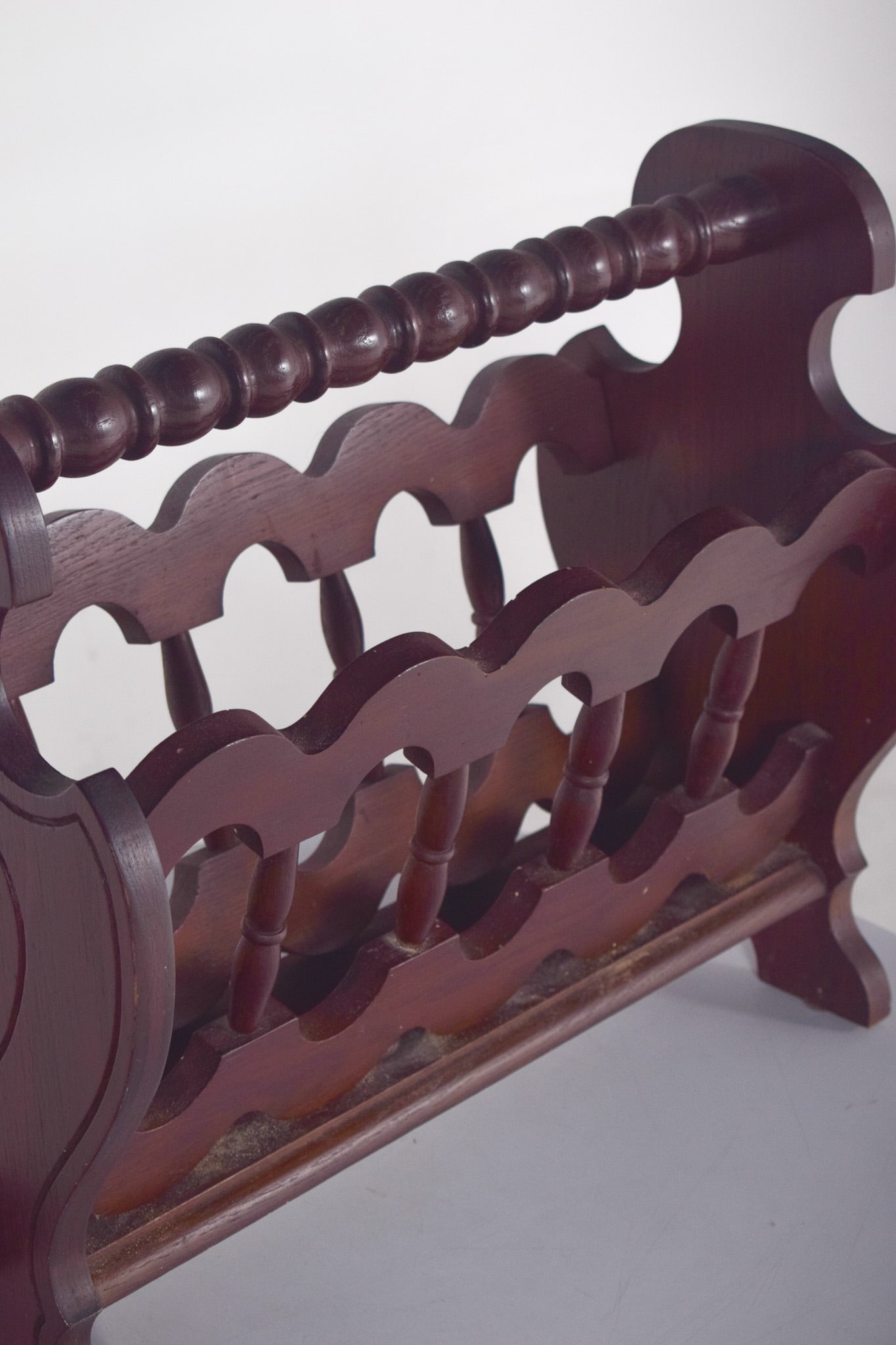 Antique Rustic Oak Magazine Rack, 1890s - 6